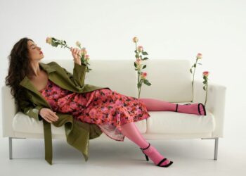 Kolorystyczny boom w Desigual – nowości, które krzyczą: „Patrz na mnie!”